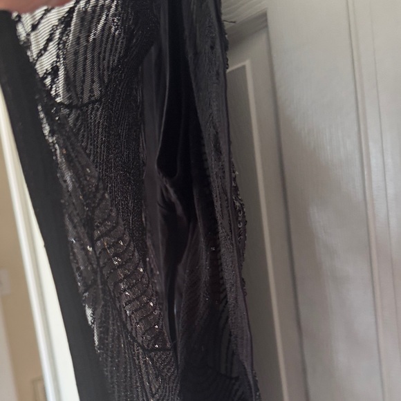 Elegant Black Asymmetrical Sequin Dress - Picture 7 of 9